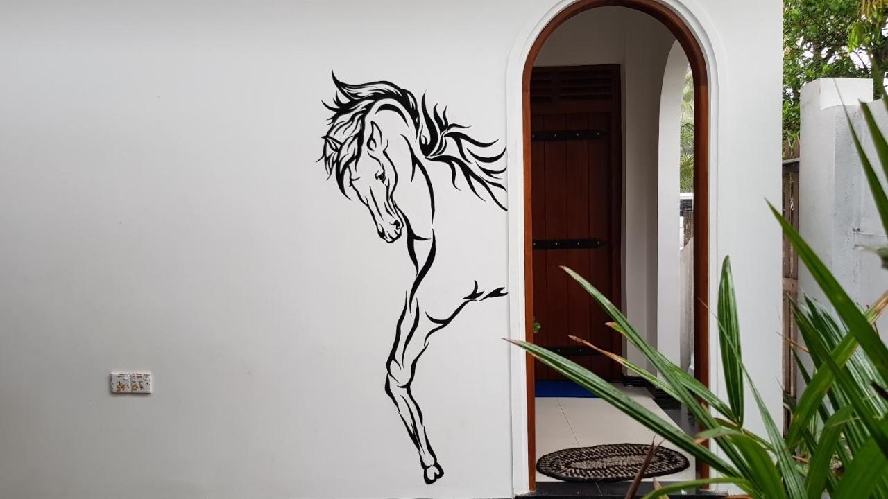 Bandulas Beach House Hikkaduwa Exterior foto