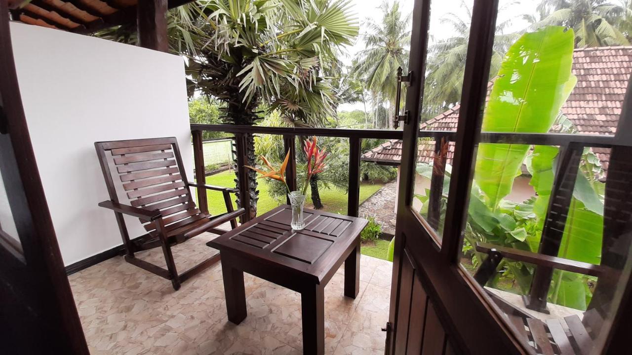 Bandulas Beach House Hikkaduwa Exterior foto
